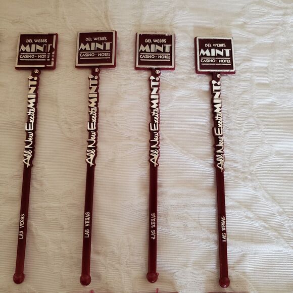 Vintage Las Vegas Mint Cocktail Swizzle Stir Sticks Set 12 Del Webbs Casino New - Picture 7 of 10